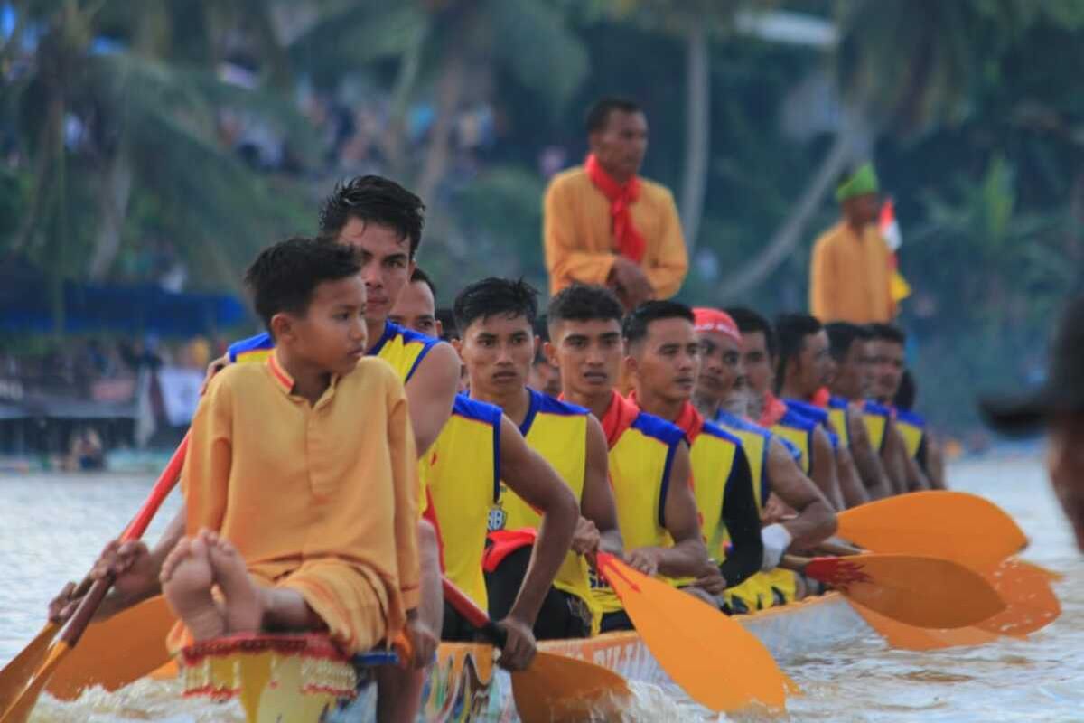 Pacu Jalur di Sungai Kuantan, Kabupaten Kuansing, Riau, Kamis (3/7/2025).