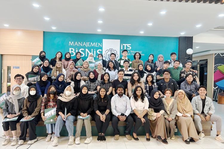 Zoho kolaborasi bersama Institut Teknologi Sepuluh Nopember (ITS) Berdayakan Mahasiswa dan UKM dengan Teknologi Low-Code