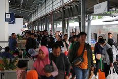 Survei Kemenhub - Litbang Kompas: Stasiun Pasar Senen dan Yogyakarta Jadi Stasiun Terpadat di Mudik Lebaran 2025