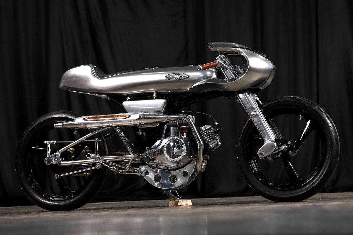 Cafe Racer Suzuki A100