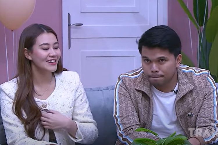 Aaliyah Massaid dan Thariq Halilintar di salah satu acara stasiun televisi swasta.