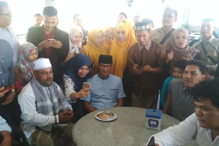  Prabowo dan Sandi tiba i Aceh 