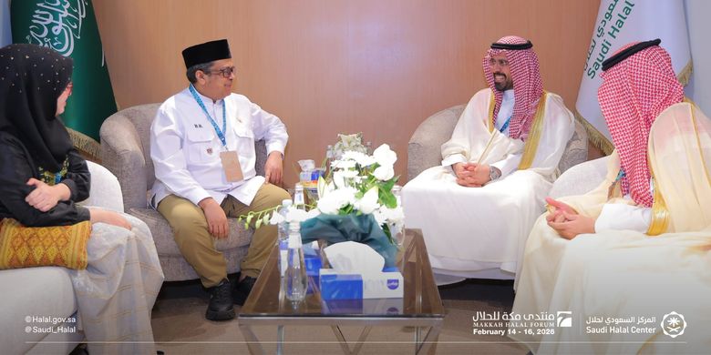 Kepala BPJPH Ahmad Haikal Hasan dalam rangkaian Opening Ceremony Makkah Halal Forum di Makkah Chamber Exhibition and Events Center, Makkah pada Minggu (15/2/2026).
