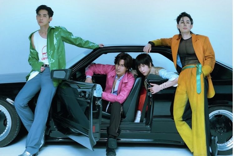 Potret F4 dan Ashin dari Mayday saat sedang tampil menghibur penggemar.