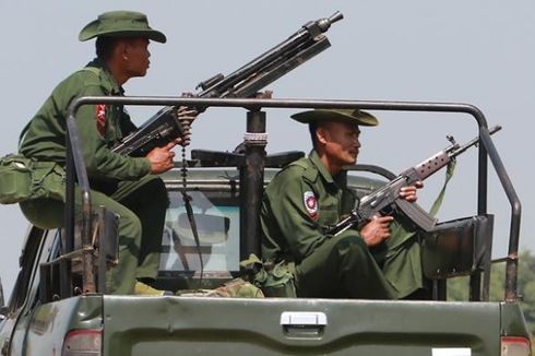 Militer Myanmar Pecat Jenderal yang Terkait Kekerasan Rohingya