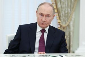 Seniman Rusia yang Vokal Kritik Putin, Tewas Ditembak di Polandia