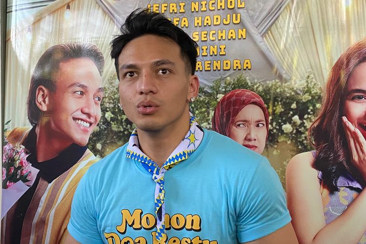Aktor Jefri Nichol dalam konferensi pers film Mohon Doa Restu di kawasan Kemang, Jakarta Selatan, Selasa (5/9/2023). 