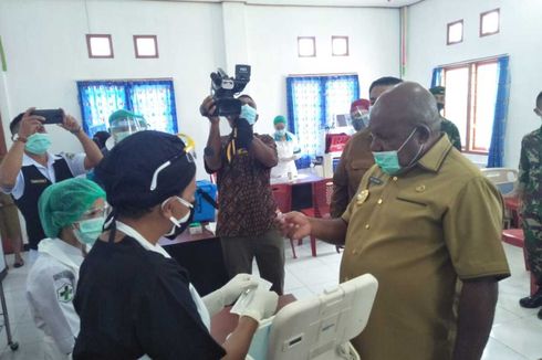 Seluruh Kabupaten dan Kota di Papua Telah Mulai Vaksinasi Covid-19