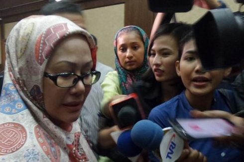 Atut Chosiyah Didakwa Memeras Empat Kepala Dinas di Banten