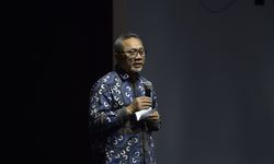 Mendag Zulhas Optimistis Indonesia Jadi Pusat Fesyen Muslim Dunia