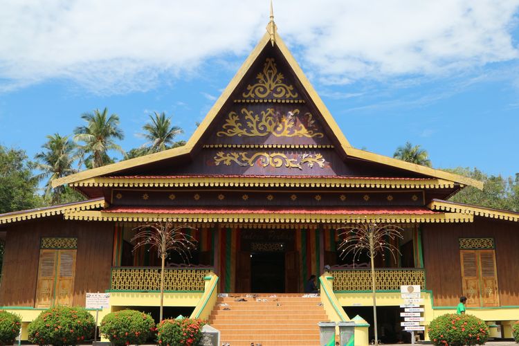 Balai Adat Pulau Penyengat yang jadi pusat aktivitas budaya di Pulau Penyengat