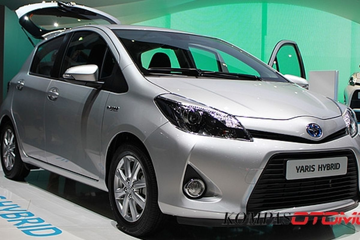 Mobil hibrida kompak Toyota, Toyota Yaris yang akan diperkenalkan di Eropa.