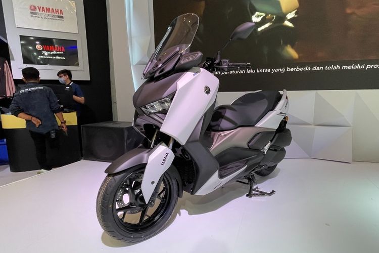 New Yamaha Xmax 250 meluncur di IMOS 2022, dijual Rp 66 juta.