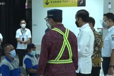 Jokowi Tinjau Vaksinasi Covid-19 untuk 1.500 Pekerja di Tanjung Priok