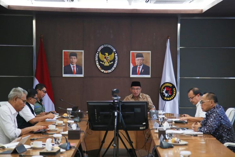 Menteri Koordinator Bidang Pembangunan Manusia dan Kebudayaan (Menko PMK), Muhadjir Effendy mengadakan rapat tingkat menteri (RTM) membahas bantuan ke Vanuatu di Jakarta, Rabu (3/5/2023). 