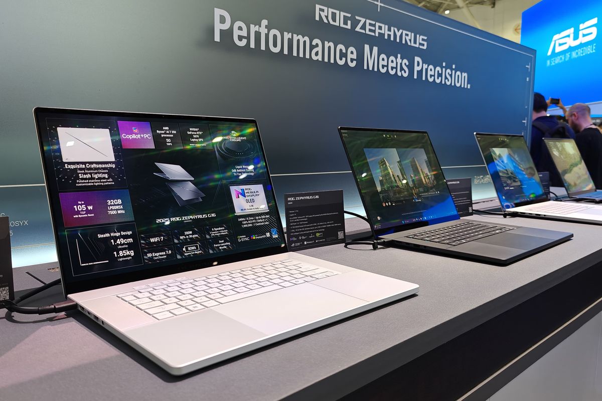 Laptop gaming Asus ROG Zephyrus G14/G16 dipamerkan di ajang Computex 2025