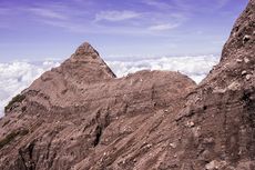 Sejarah Erupsi Gunung Raung, Letusan Pertama Tercatat Tahun 1586