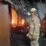 Toko Furnitur di Ciracas Terbakar, Api Berasal dari Ruang Istirahat Karyawan di Lantai Dua