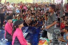 Tangis Bocah Pengungsi Erupsi Gunung Lewotobi Saat Nyanyikan Lagu "Rindu Rumah"