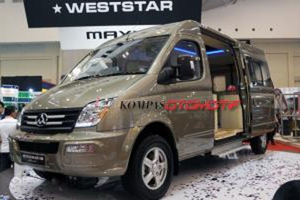 PT. Weststar Maxus Indonesia (WMI), meluncurkan model pertamanya, van atau MPV Maxus V80, Kamis (20/8/2015). 