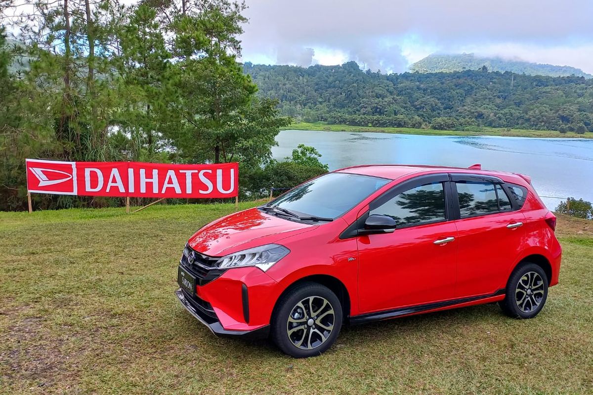 Daihatsu New Sirion