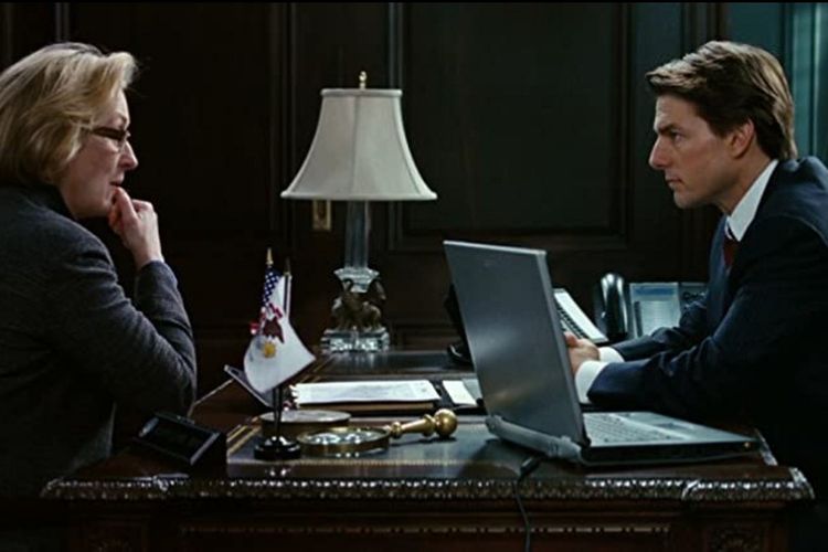 Meryl Streep dan Tom Cruise dalam film Lion for Lambs (2007).