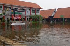 Warga Jayapura Sulap Sampah Botol Plastik Jadi Pohon Natal Cantik di Taman Imbi