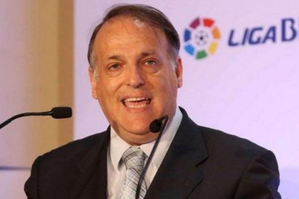 Wakil Presiden Liga Sepak Bola Profesional Spanyol (LFP), Javier Tebas. Javier Tebas turut mengomentari kasus pelanggaran finansial yang ini sedang menjerat Manchester City.