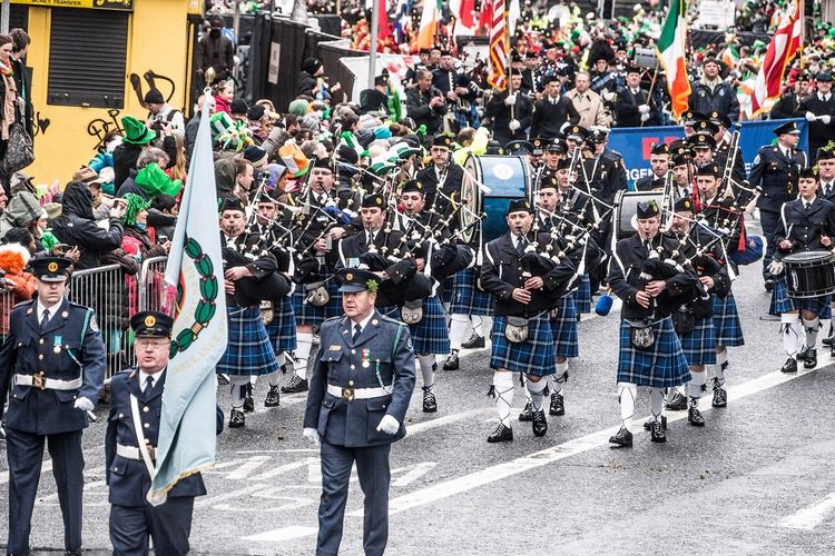 Parade perayaan Hari Santo Patrick di Dublin, Irlandia.