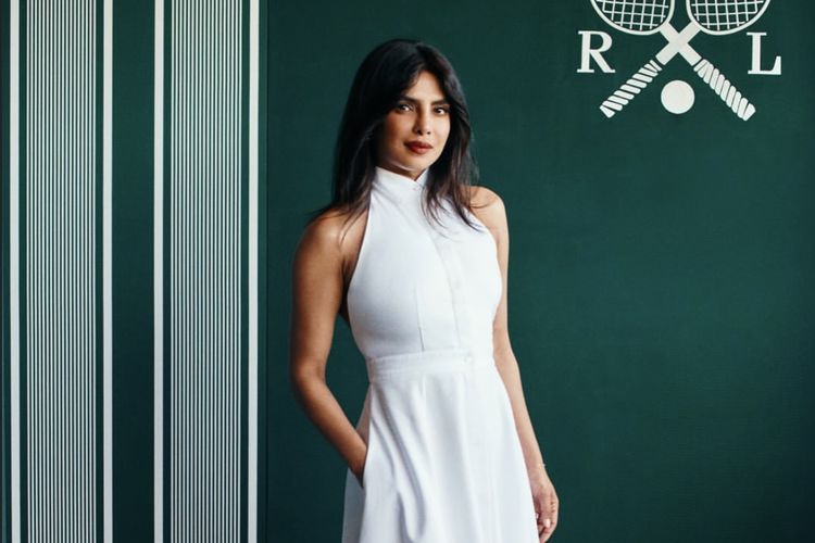 Gaya klasik dan elegan Priyanka Chopra di Wimbledon 2025, di London, Inggris.