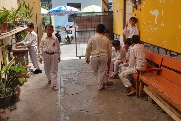 Nilai TKA Matematika Sempurna, Dua Siswa SD Kulon Progo Punya Kisah Inspiratif
