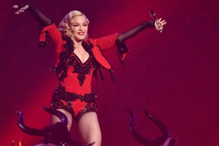 Pertama Kali Ada Pertunjukan Paruh Waktu di Piala Dunia, FIFA Gandeng Madonna, BTS, dan Shakira