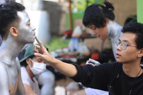 5 Langkah Praktis Menghilangkan Cat Body Painting menurut Dokter Kulit