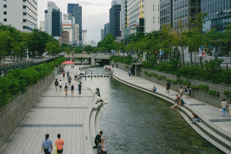 Wisatawan ke Seoul Wajib Tahu, Merokok di Cheonggyecheon Bisa Didenda