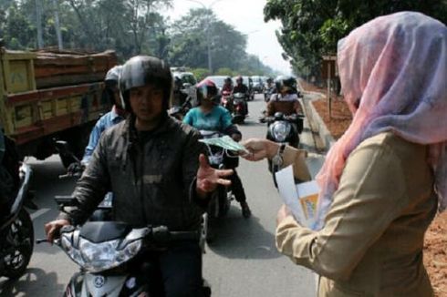 Seribu Masker Dibagi untuk Warga Pontianak