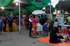Ngabuburit Santai di Alun-alun Bekasi... 