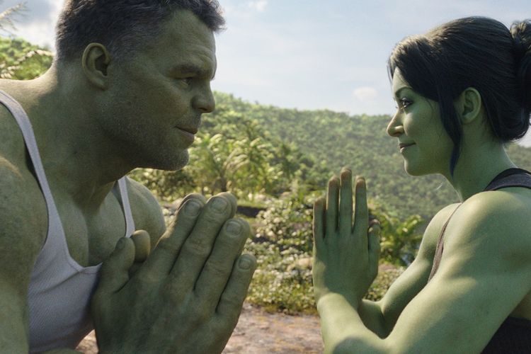 Mark Ruffalo sebagai Hulk atau Bruce Banner dan Tatiana Maslany sebagai Jennifer Walters alias She-Hulk dalam serial She-Hulk: Attorney at Law yang ditayangkan Disney+ Hotstar.