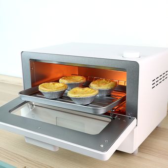 Ilustrasi microwave oven. 