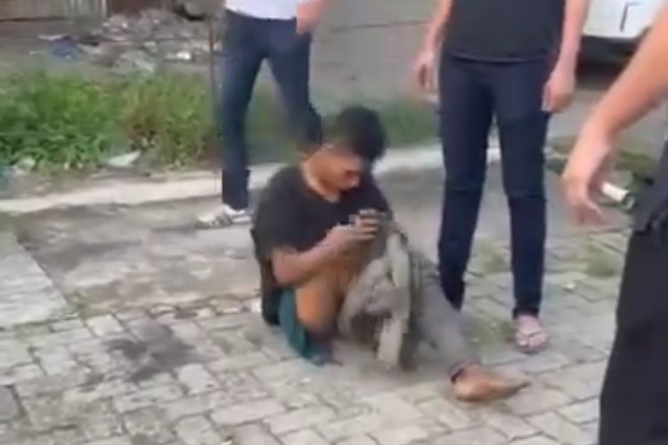 Viral Pengemis di Medan Pura-pura Cacat, Penyamarannya Dibongkar Warga