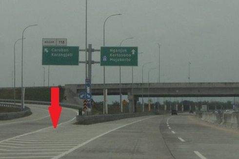 [POPULER OTOMOTIF] Pahami Fungsi Marka Chevron di Jalan Tol agar Tidak Kena Denda | Begini Aksi Maling Laptop di Bus PO Sinar Jaya yang Terekam CCTV