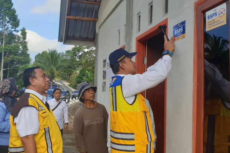 Penerima bantuan Program Bantuan Stimulan Perumahan Swadaya (BSPS) - ilustrasi