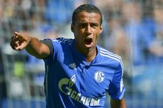 Liverpool Resmi Dapatkan Bek Andalan Schalke