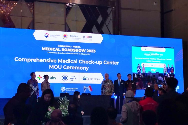 Prosesi Penandatanganan MoU Indonesia-Korea Medical Roadshow 2023 yang dilangsungkan di Intercontinental Hotel Pondok Indah, Jakarta Selatan, Selasa (31/10/2023).