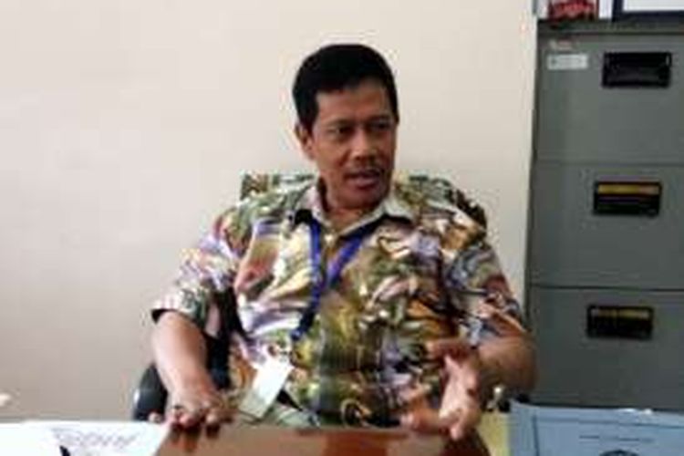 Sekretaris Kecamatan Kraton, Widodo Mujiyatno saat membeberkan hasil pertemuan koordinasi terkait kembalinya Waluyo