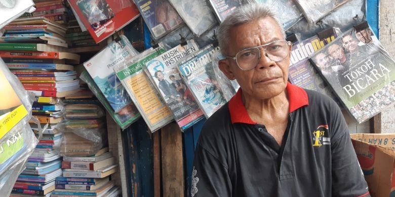 Toko Buku Loak Terdekat - Era Digital Penjual Buku Bekas Di Pasar Sore ...