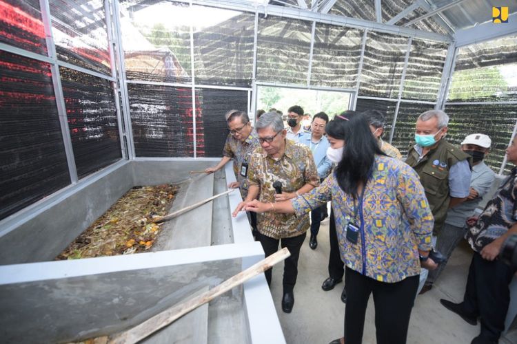 Jagorawi, Tol Pertama di Indonesia yang Punya Fasilitas Pengolahan Sampah Lalat Tentara Hitam