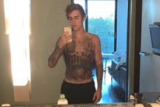 Justin Bieber Pamerkan Tato Baru di Seluruh Bagian Dadanya