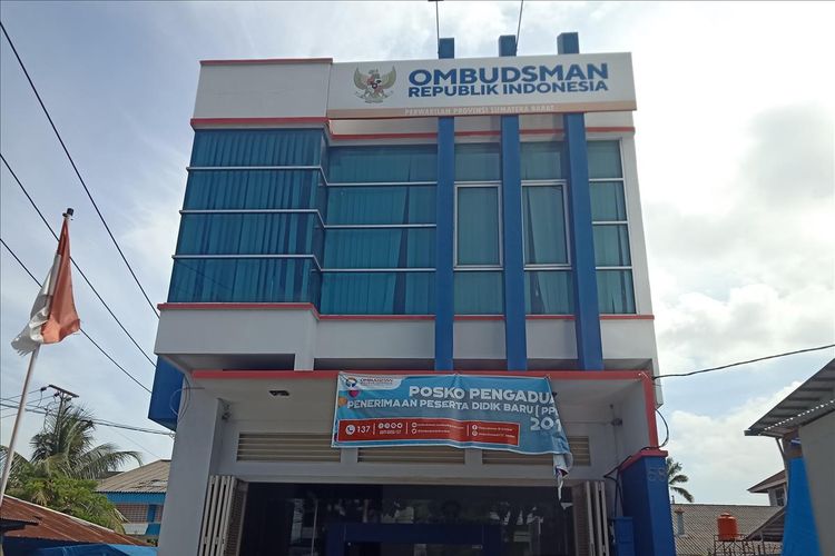 Kantor Ombudsman Sumbar di Jalan Sawahan, Padang, Sumatera Barat.