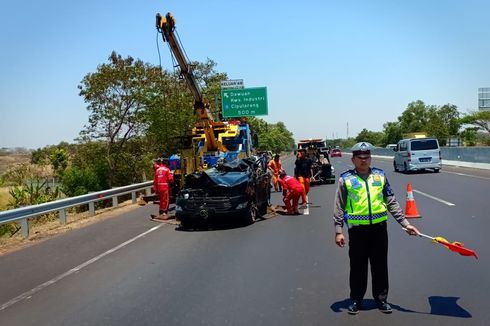 3 WNA Tewas dalam Kecelakaan Tunggal di Kilometer 69 Tol Japek
