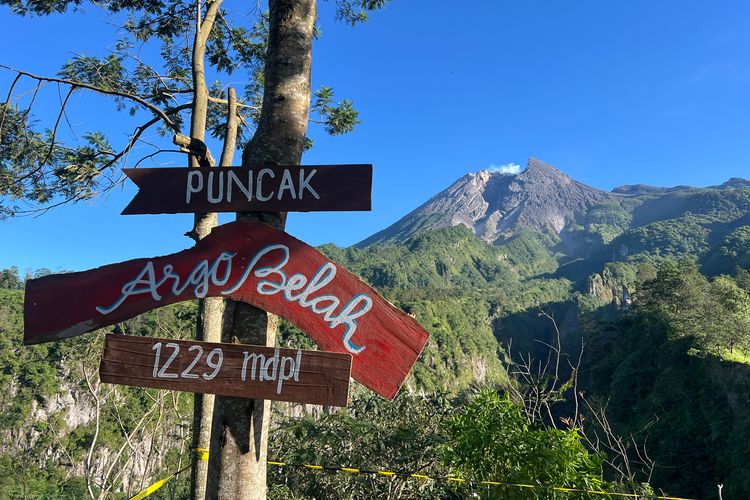 Puncak Argo Belah di Wisata Deles Indah, Klaten.